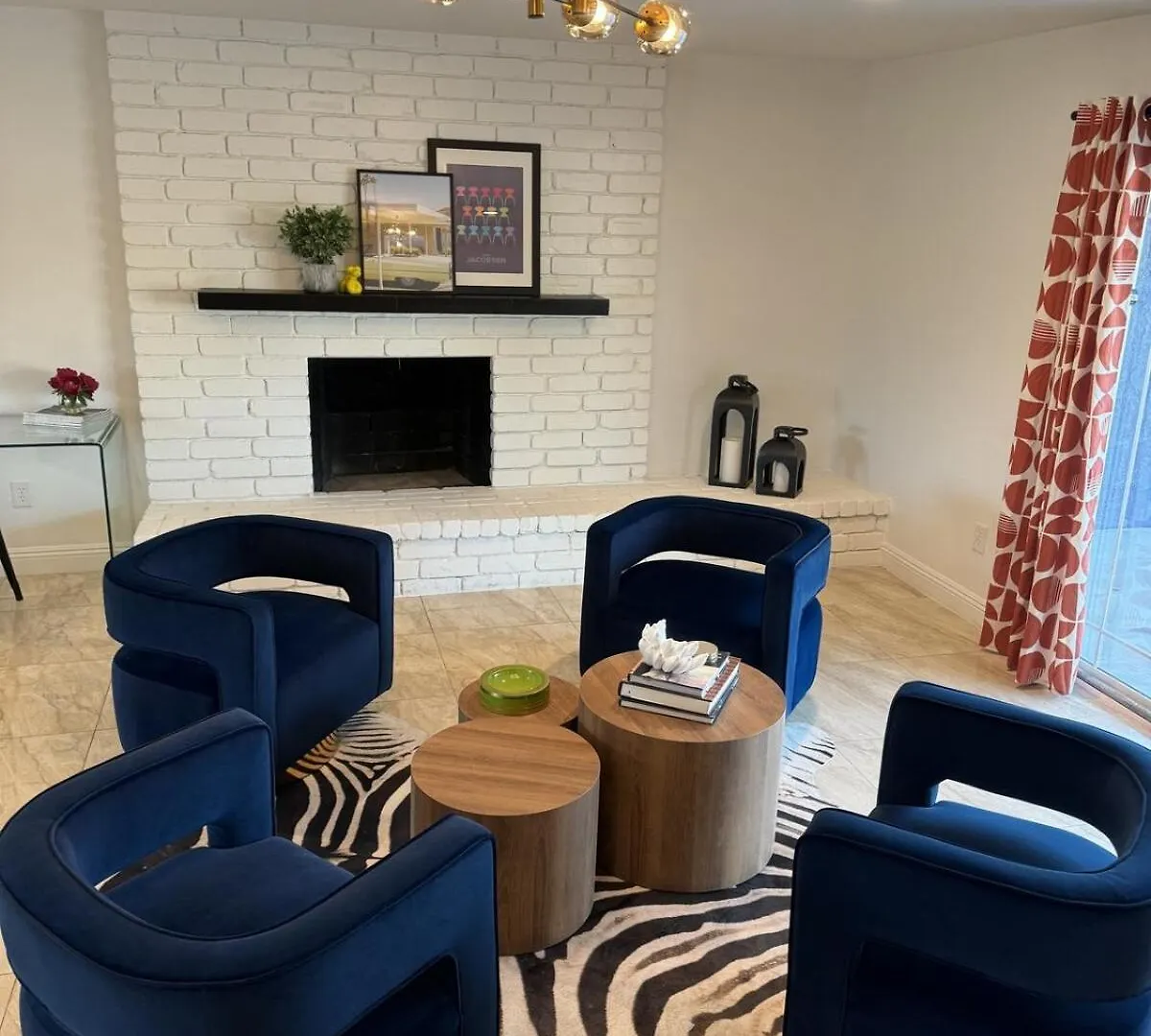 Modern Hip Oasis Near Vegas Strip Villa Las Vegas
